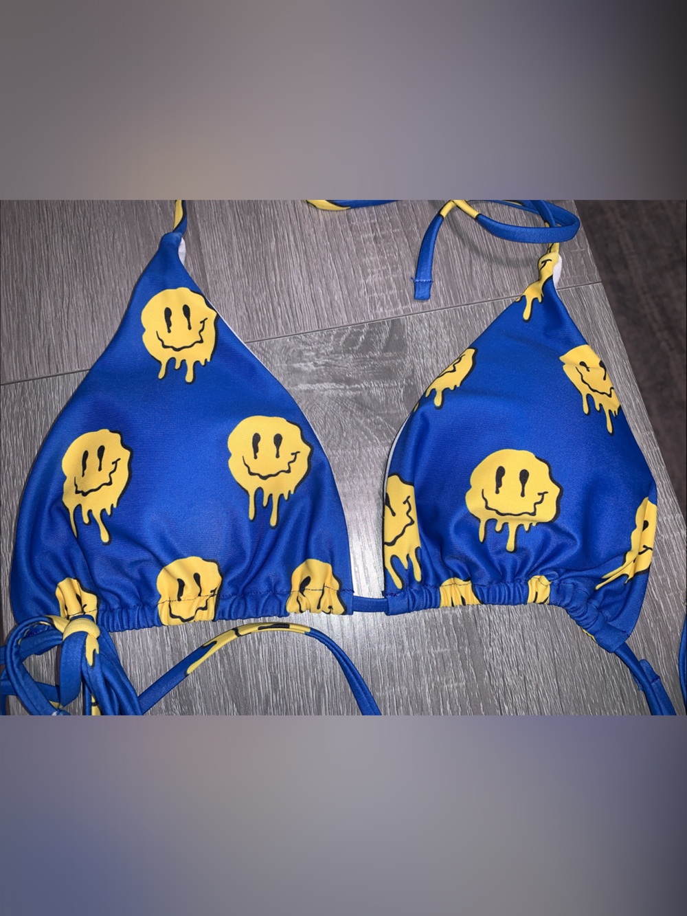 ROMWE Blue Bikini Set with Yellow Dripping Smiley Print - Picture 3 of 6